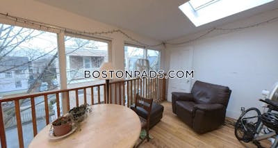 Somerville Nice 3-Bed 1-Bath Porter Square Somerville Apartment  Porter Square - $4,050 No Fee