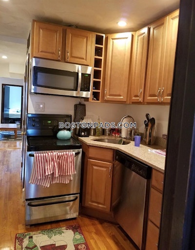 North End 2 Beds 1 Bath Boston - $3,800