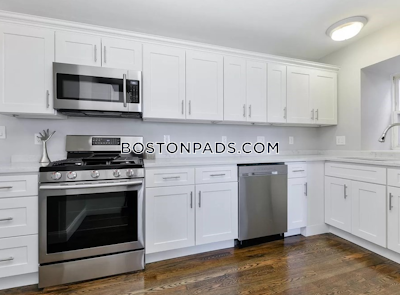 Dorchester 3 Beds 1 Bath Boston - $2,995 No Fee