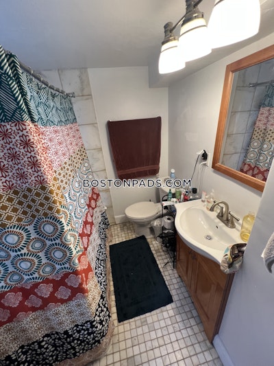 Brookline 2 Bed 1 Bath BROOKLINE- WASHINGTON SQUARE $2,900  Washington Square - $2,850