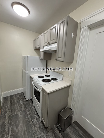 Northeastern/symphony Studio 1 Bath Boston - $2,250