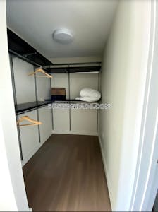 Back Bay 1 Bed 1 Bath Boston - $4,632