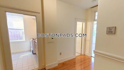 Fenway/kenmore Studio 1 Bath on Queensberry St in BOSTON Boston - $2,450 No Fee