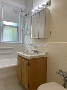 Brookline 3 Bed 1 Bath BROOKLINE- COOLIDGE CORNER $4,300 Coolidge Corner - $4,300