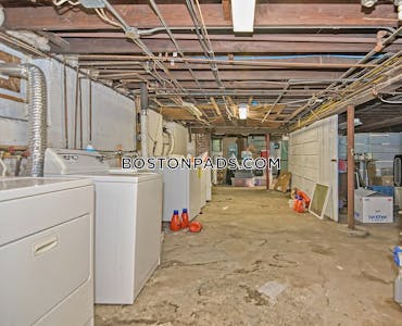 Newton 4 Beds 2 Baths  Newton Highlands - $5,000