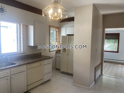 Medford 6 Beds 2 Baths  Tufts - $8,200