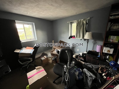 Newton 2 Beds 1 Bath  South Newton - $2,495