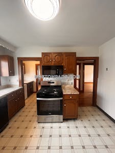 Dorchester Spacious 4 bed 2 bath available NOW on Gallivan Blvd in Dorchester!  Boston - $3,900