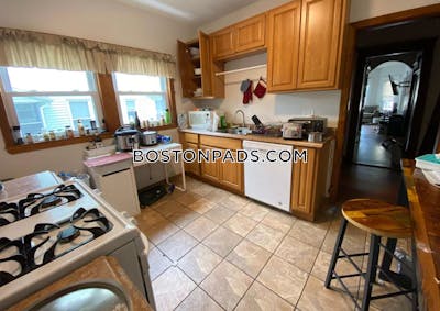 Somerville 4 Beds Tufts  Tufts - $5,200