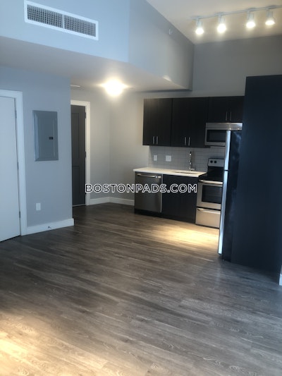 Lynn 1 Bed 1 Bath - $2,275 No Fee