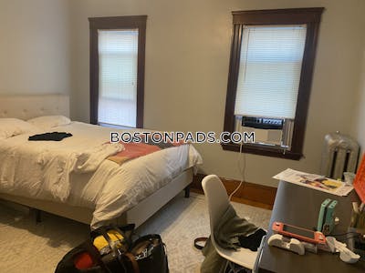 Somerville 3 Bed 1 Bath SOMERVILLE  Tufts - $3,900