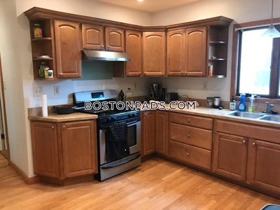 Medford 3 Beds 1 Bath on Bowdoin St in Medford  Tufts - $4,091 No Fee