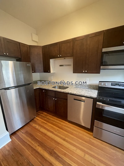 Brookline 1 Bed Coolidge Corner  Washington Square - $2,900 No Fee
