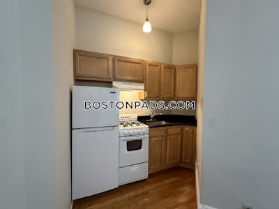 Northeastern/symphony Studio 1 Bath Boston - $2,370 No Fee