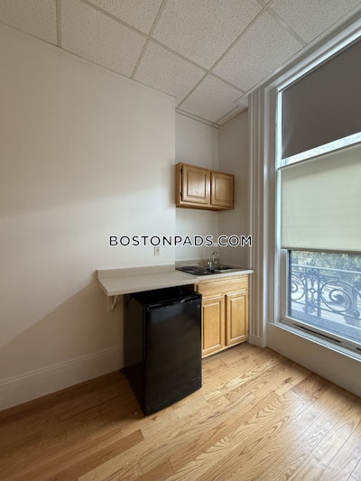 Back Bay Studio 1 Bath Boston - $1,995 No Fee