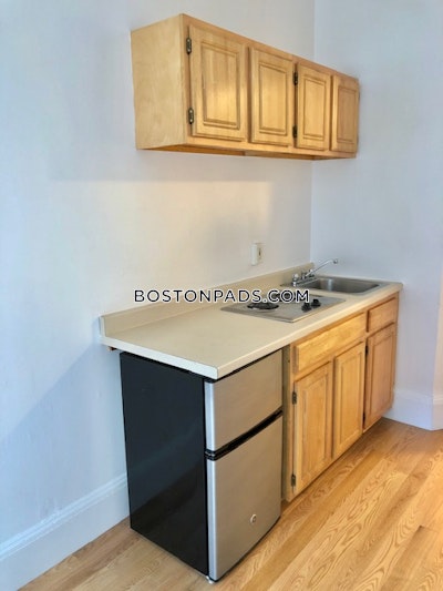 Back Bay Studio 1 Bath Boston - $1,995 No Fee