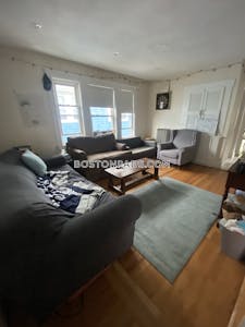 Somerville 5 Beds 1 Bath  Tufts - $6,000