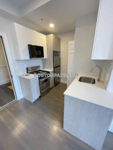 Fenway/kenmore Outstanding 1 Bed 1 Bath on Queensberry St Boston - $3,050
