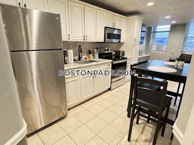 Brookline 1 Bed 1 Bath  Cleveland Circle - $2,925