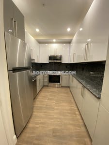 Brookline 3 Beds 2 Baths  Washington Square - $3,500 No Fee