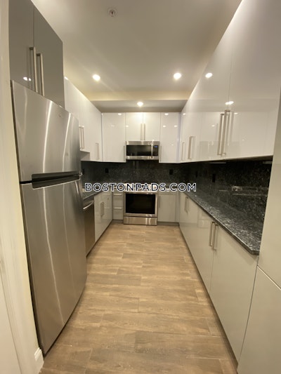 Brookline 3 Beds 2 Baths  Washington Square - $3,500 No Fee