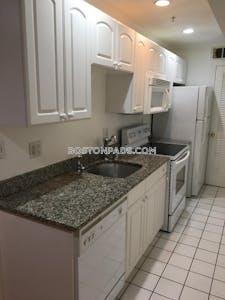 North End 2 Beds 1 Bath Boston - $3,600