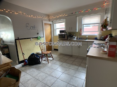 Medford 4 Beds 1 Bath  Tufts - $5,650 No Fee
