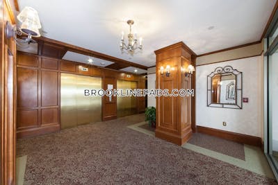 Brookline 1 Bed 1 Bath BROOKLINE- COOLIDGE CORNER $3,521  Coolidge Corner - $3,404