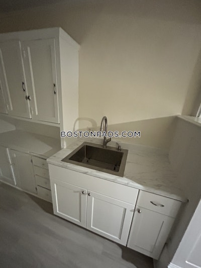 Quincy Apartment for rent 1 Bedroom 1 Bath  Quincy Center - $1,800