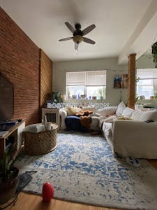 Somerville Apartment for rent 2 Bedrooms 1 Bath  Spring Hill - $3,575