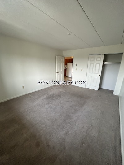 Quincy 1 bedroom 1 baths in QUINCY  Quincy Center - $1,950