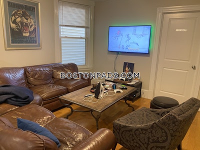 East Boston Apartment for rent 4 Bedrooms 2 Baths Boston - $4,500