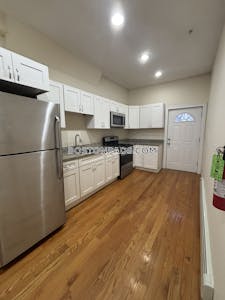 East Boston Renovated 2 Bed 1 bath available 9/1 on Chelsea St in East Boston! Boston - $3,000 50% Fee