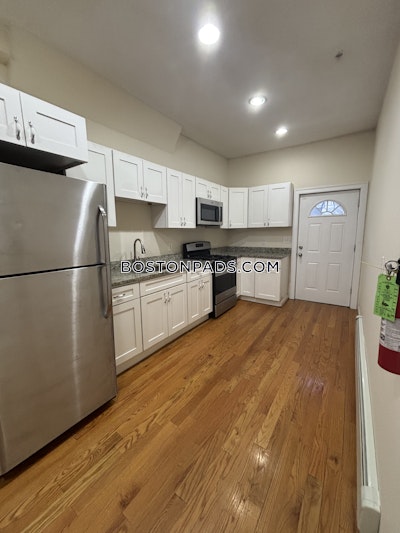 East Boston 2 Bed 1 Bath BOSTON Boston - $3,000 50% Fee