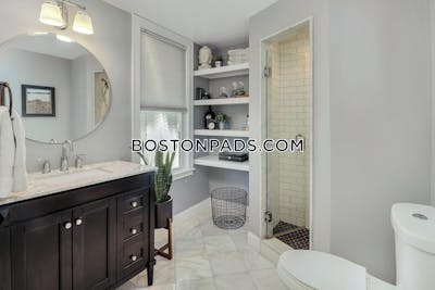 Brookline 1 Bed 1 Bath BROOKLINE- WASHINGTON SQUARE Washington Square - $2,710 No Fee