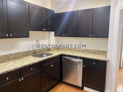 Roxbury 3 bedroom 1 baths in BOSTON Boston - $3,350 No Fee
