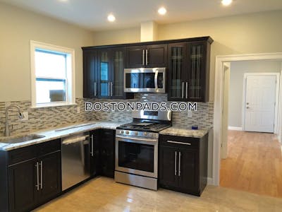 Somerville Apartment for rent 4 Bedrooms 2 Baths West Somerville/ Teele Square - $3,950 No Fee