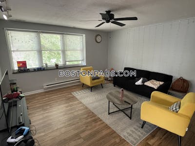 West Roxbury 2 bedroom 1 baths in BOSTON Boston - $2,500 50% Fee