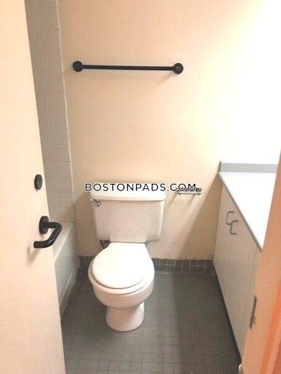 Fenway/kenmore Apartment for rent Studio 1 Bath Boston - $2,600 50% Fee
