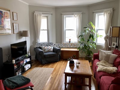Jamaica Plain 3 bedroom 1 baths in BOSTON Boston - $3,400 No Fee