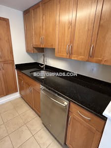 Brookline Apartment for rent 1 Bedroom 2 Baths Chestnut Hill - $3,085 No Fee