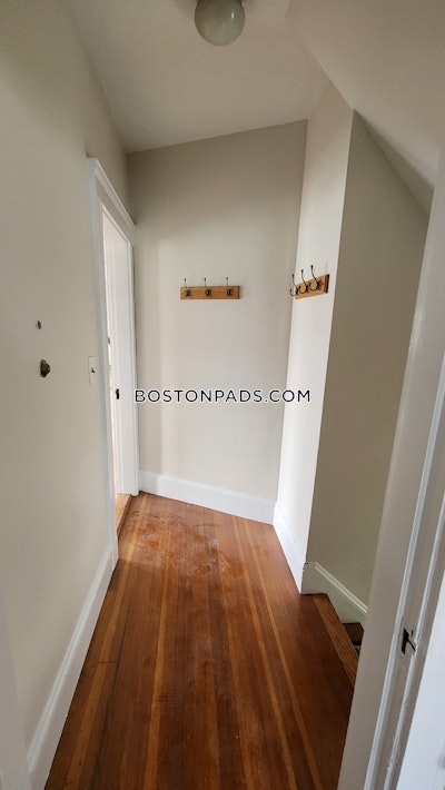 Medford Apartment for rent 3 Bedrooms 1 Bath  Tufts - $3,800 50% Fee