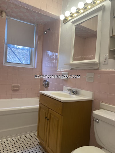 Brookline Apartment for rent 2 Bedrooms 1 Bath  Beaconsfield - $3,475 No Fee