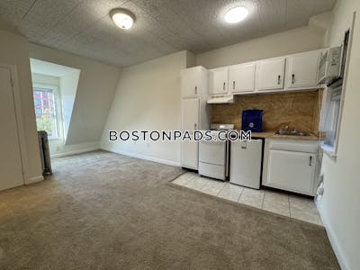 Brookline Studio 1 Bath  Coolidge Corner - $2,390 No Fee