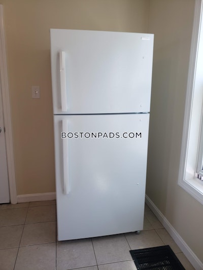 Revere 2 bedroom 1 baths in REVERE - $2,200 No Fee