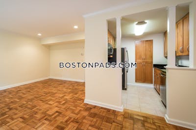 Brookline Apartment for rent 1 Bedroom 1.5 Baths Chestnut Hill - $3,085 No Fee