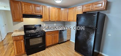 Lowell 2 bedroom 1 baths in LOWELL - $1,995 No Fee