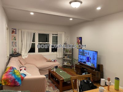 Medford 7 Beds 2 Baths  Tufts - $9,100 No Fee
