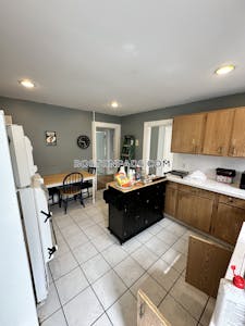 Lower Allston Apartment for rent 4 Bedrooms 2 Baths Boston - $4,200 No Fee