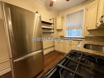 Brookline 2 bedroom 1 baths in BROOKLINE- COOLIDGE CORNER  Coolidge Corner - $3,000 No Fee